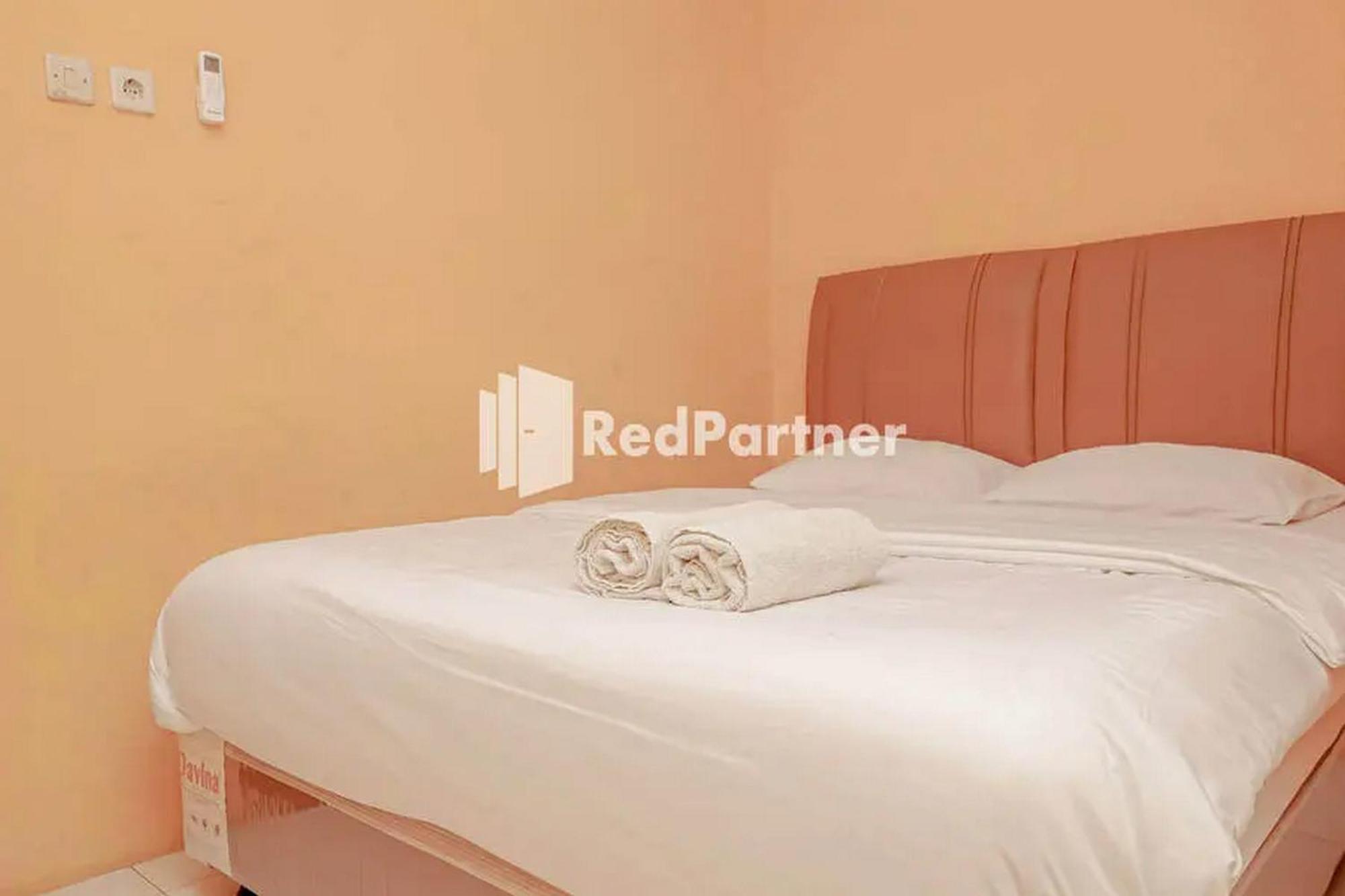 Pondok Damai Guest House Syariah Mitra Reddoorz Cirebon Exterior foto