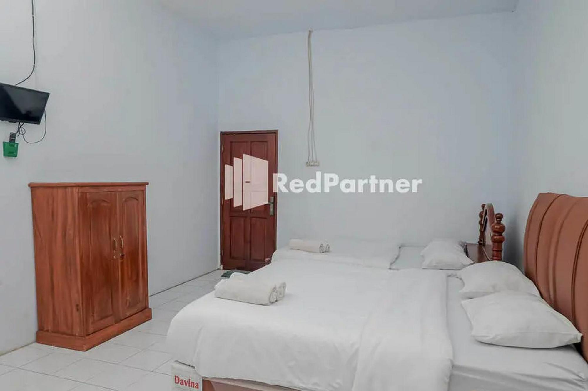 Pondok Damai Guest House Syariah Mitra Reddoorz Cirebon Exterior foto